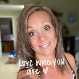 Meet your Posher, Angelina